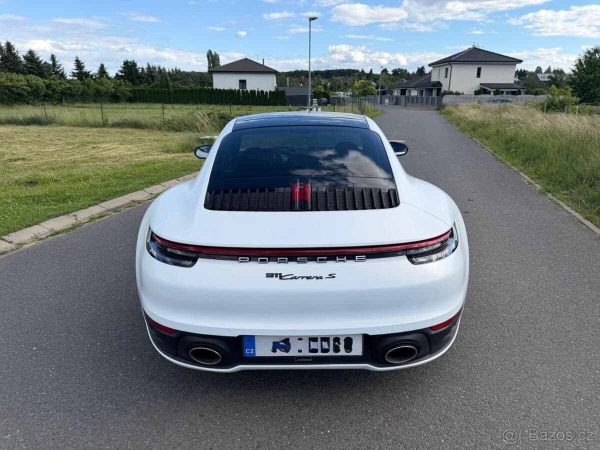 2019 Porsche 911 - 5