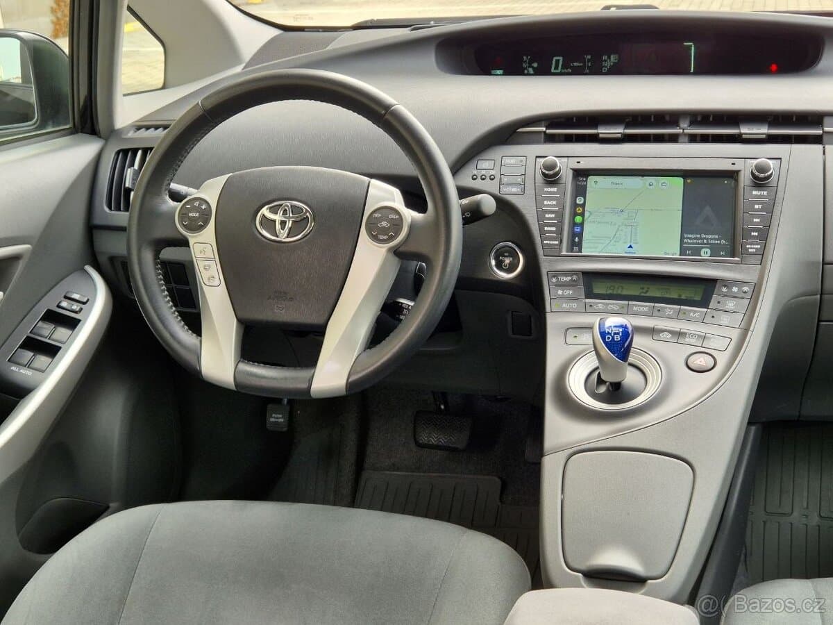 2010 Toyota PRIUS - 5
