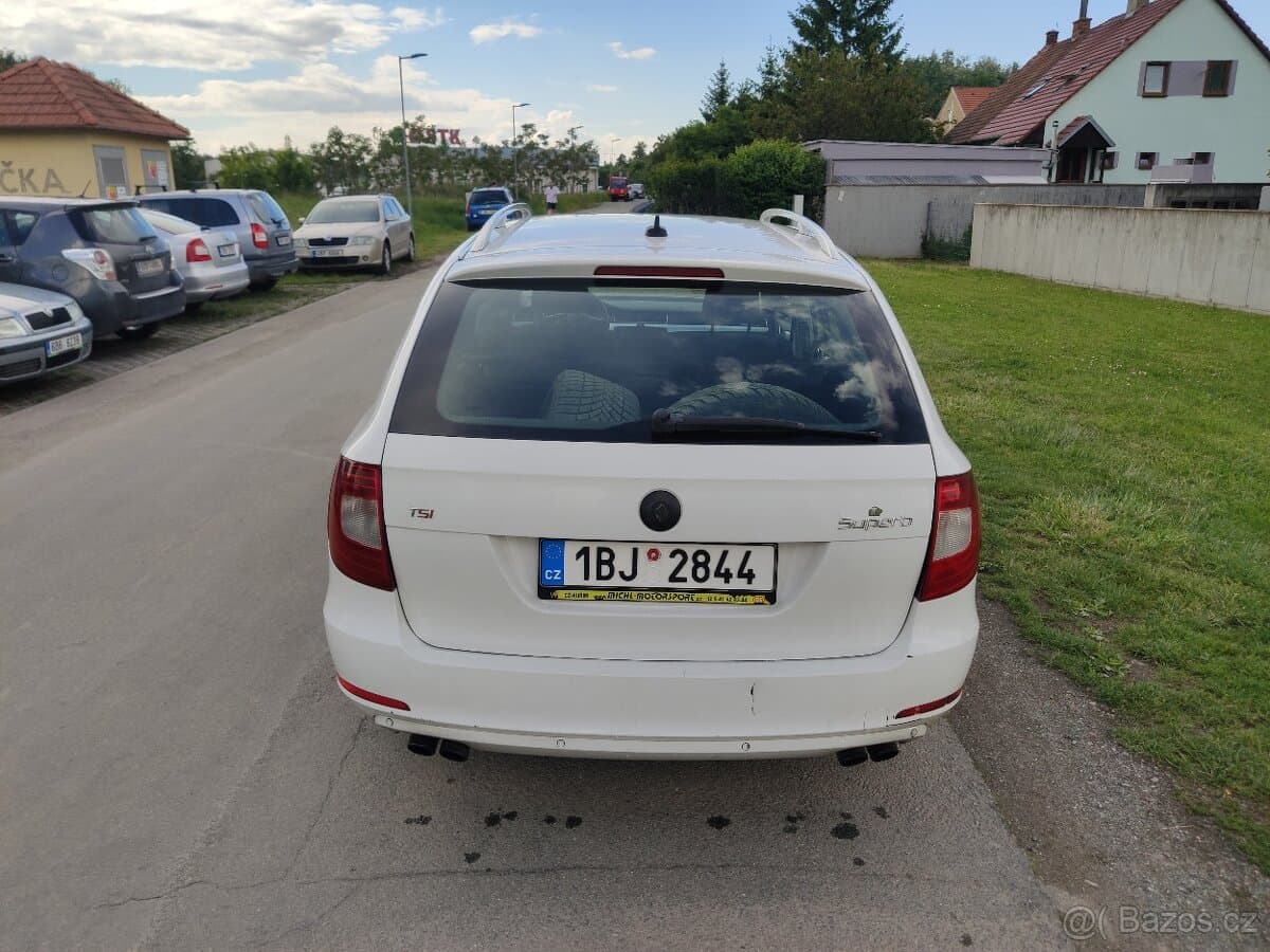 2010 Škoda SUPERB - 5