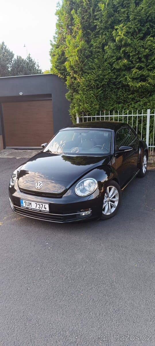 2012 Volkswagen BEETLE - 5