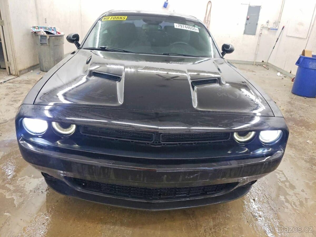 2019 Dodge CHALLENGER - 5