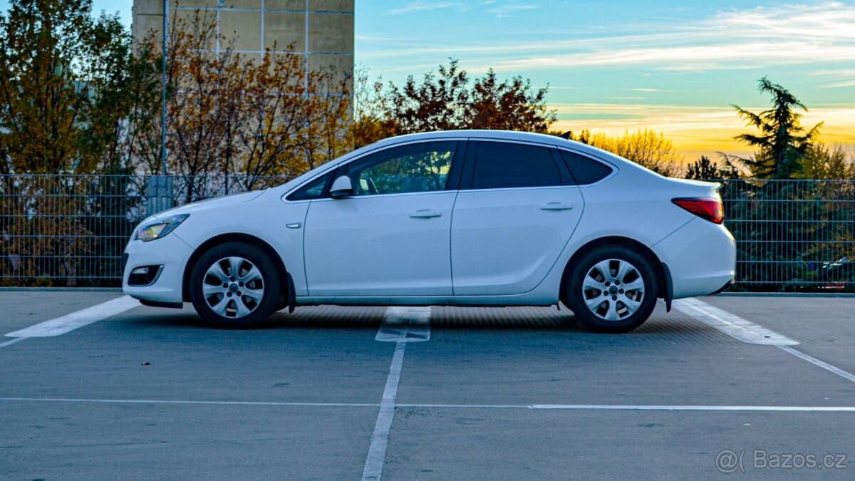 2014 Opel ASTRA - 5