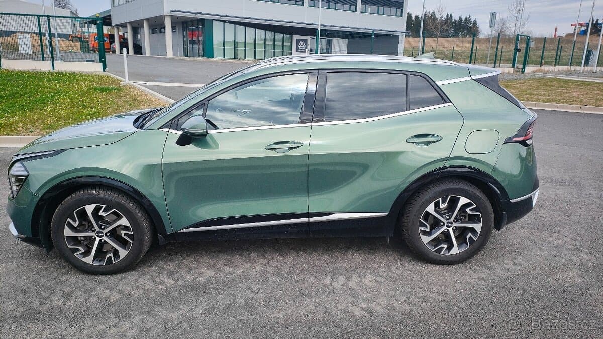 2023 Kia SPORTAGE - 5