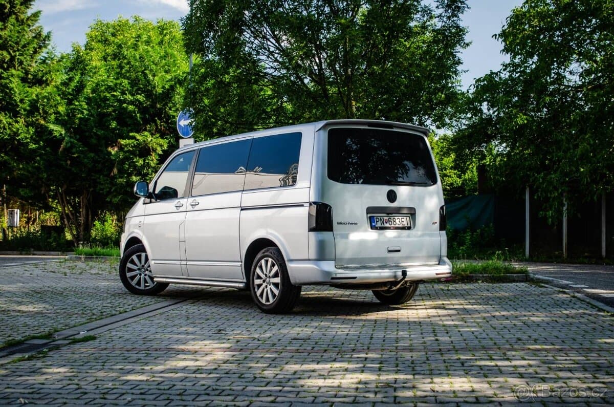 2010 Volkswagen MULTIVAN - 5