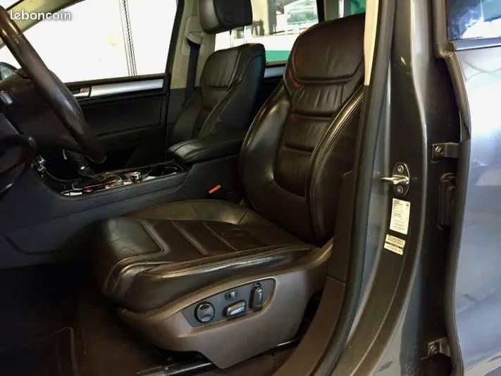 2013 Volkswagen TOUAREG - 5