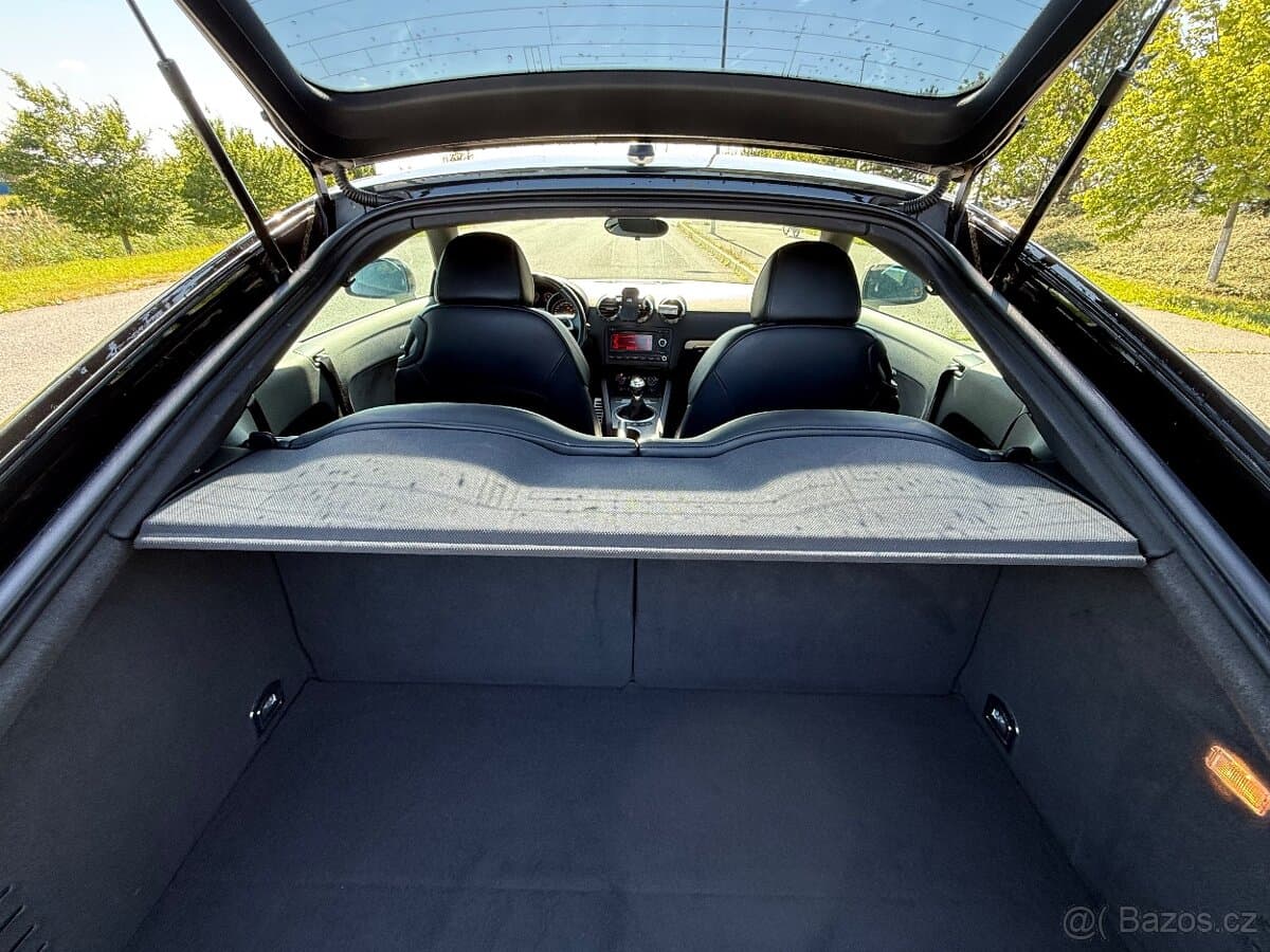 2010 Audi TT - 5
