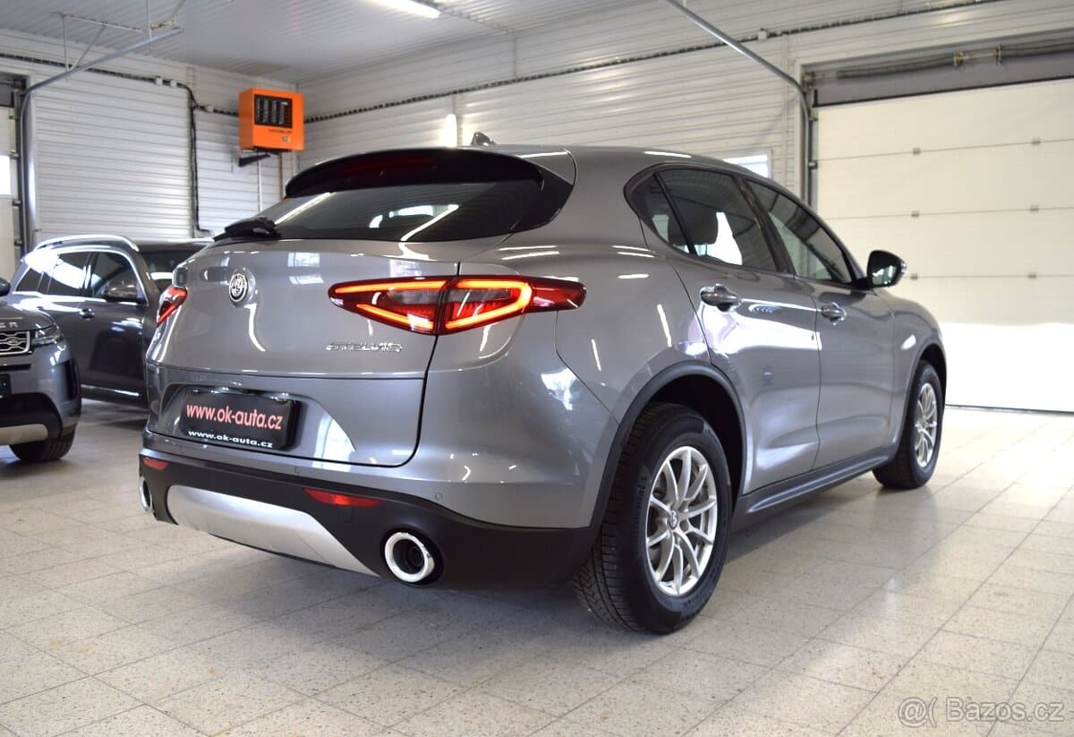 2020 Alfa Romeo STELVIO - 5