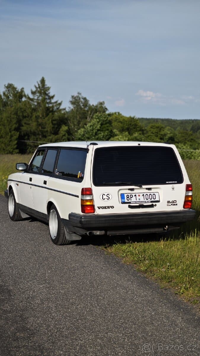 1991 Volvo 240 - 5