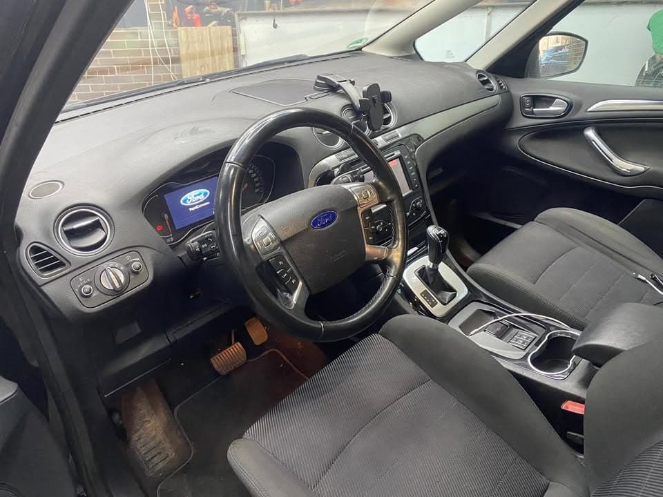 2012 Ford S-MAX - 5