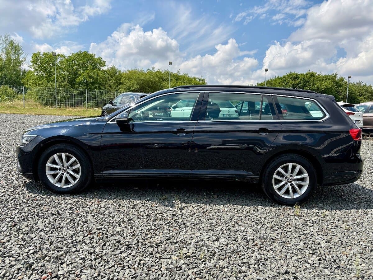 2021 Volkswagen PASSAT - 5