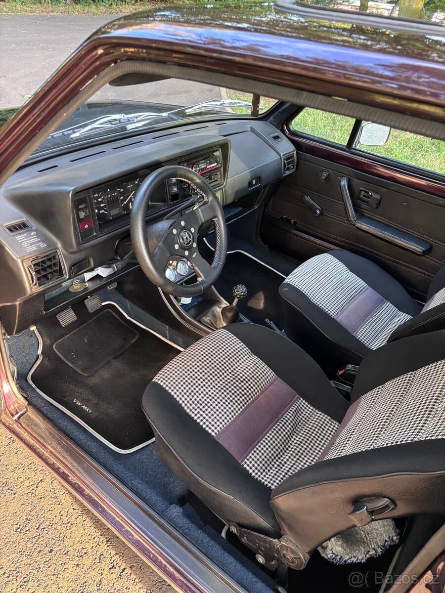 Volkswagen GOLF - 5