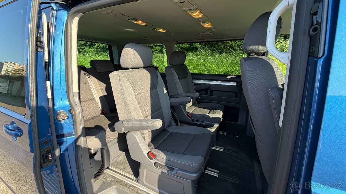 2012 Volkswagen MULTIVAN - 5