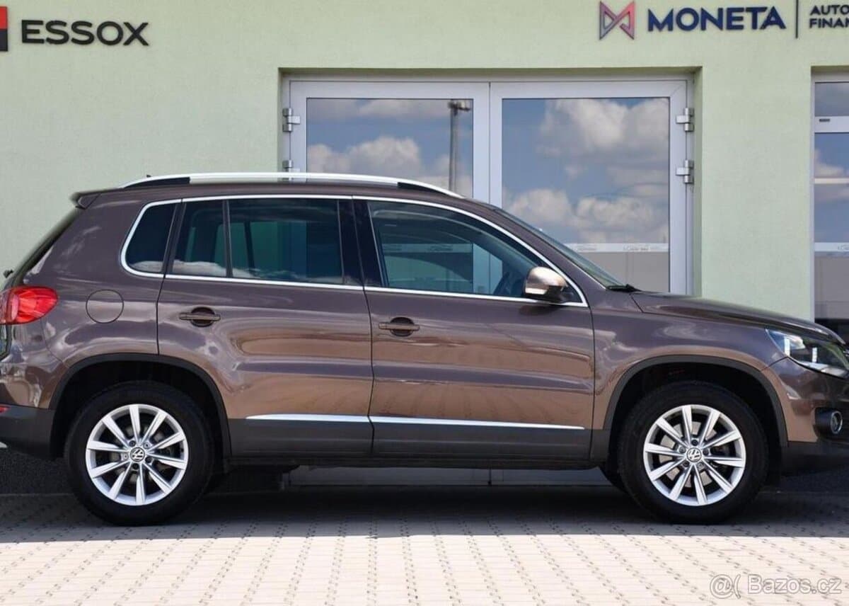 2012 Volkswagen TIGUAN - 5