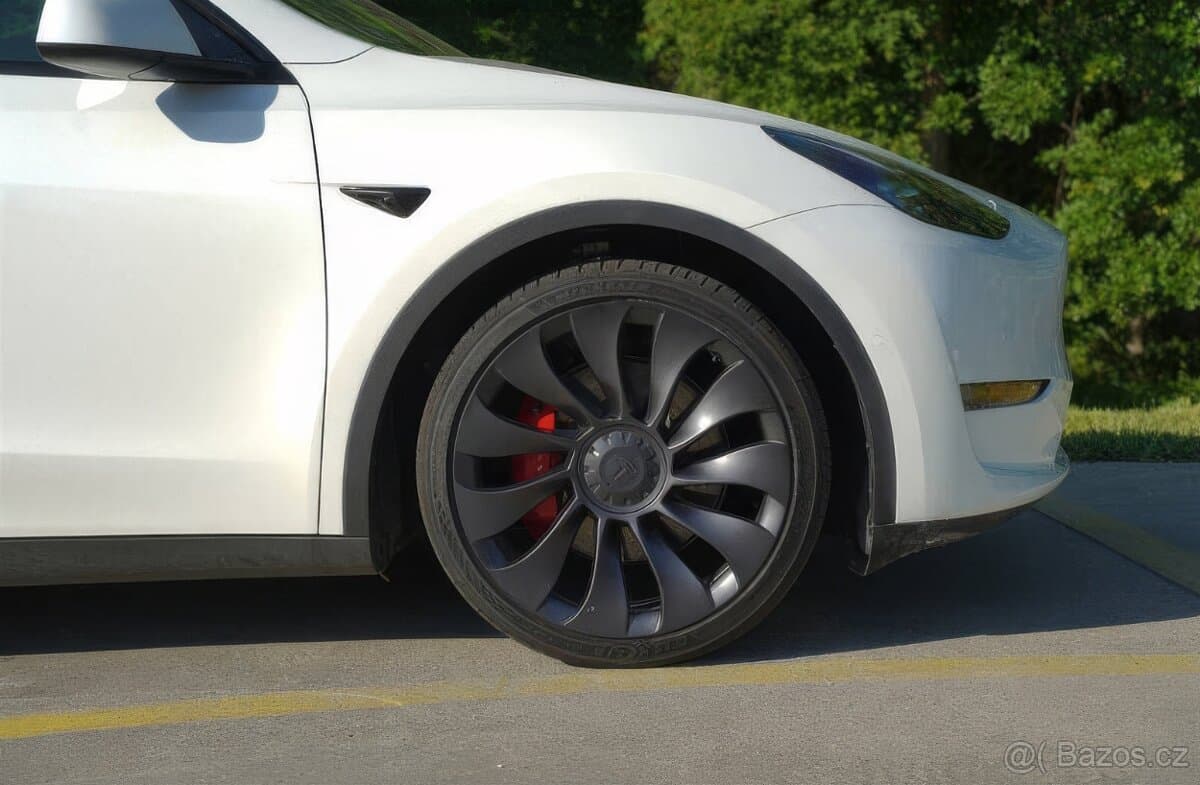 2022 Tesla MODEL Y - 5