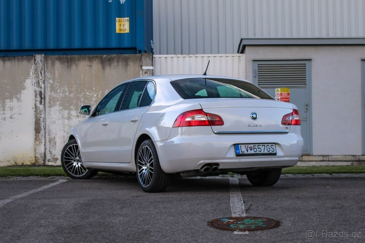 2009 Škoda SUPERB - 5