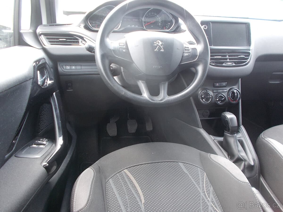 2014 Peugeot 208 - 5