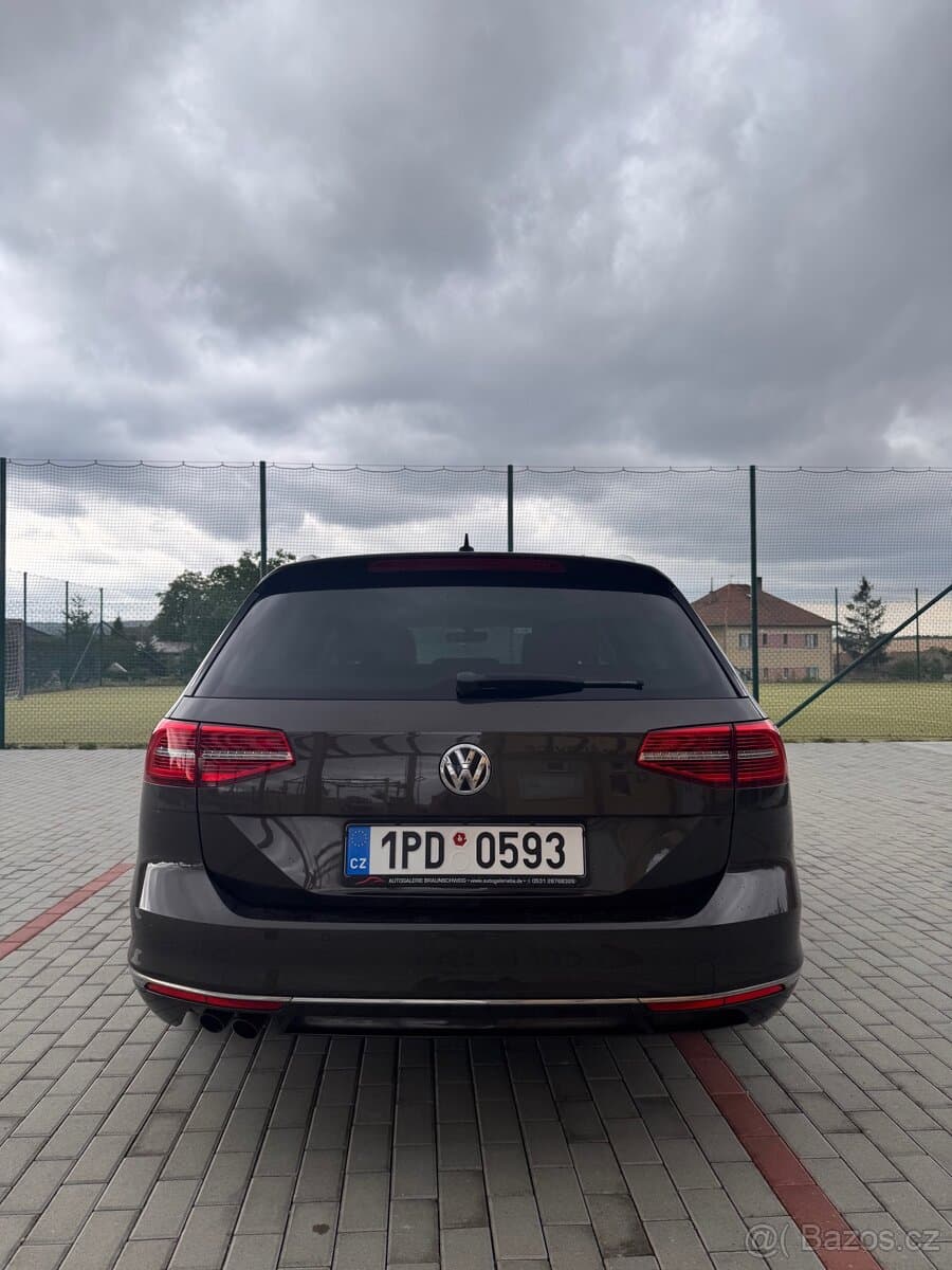 2015 Volkswagen PASSAT - 5