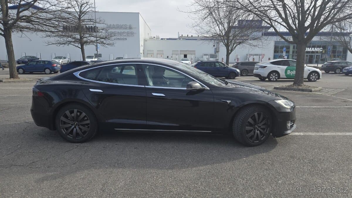 2020 Tesla MODEL S - 5