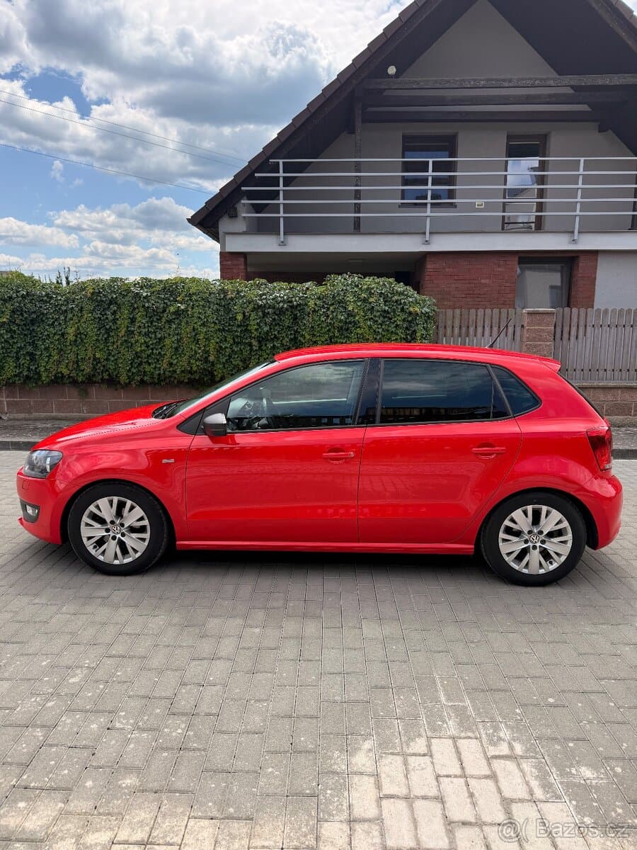 2012 Volkswagen POLO - 5