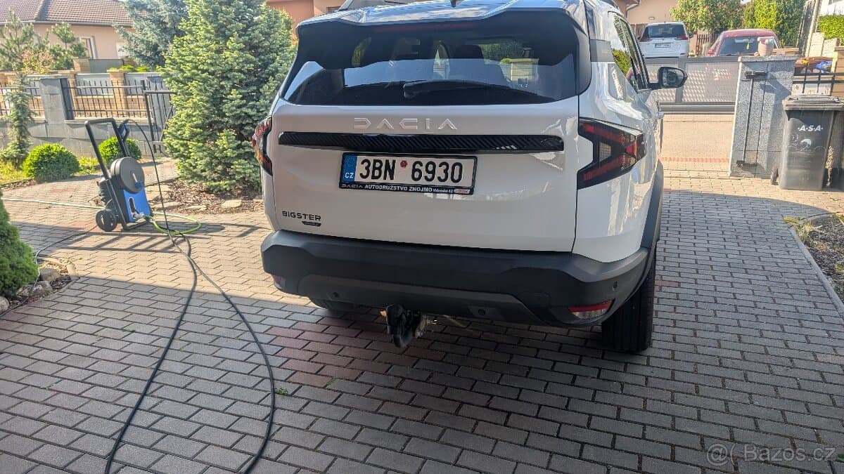 Dacia BIGSTER - 5