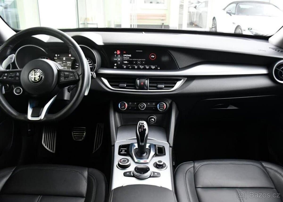2020 Alfa Romeo STELVIO - 5