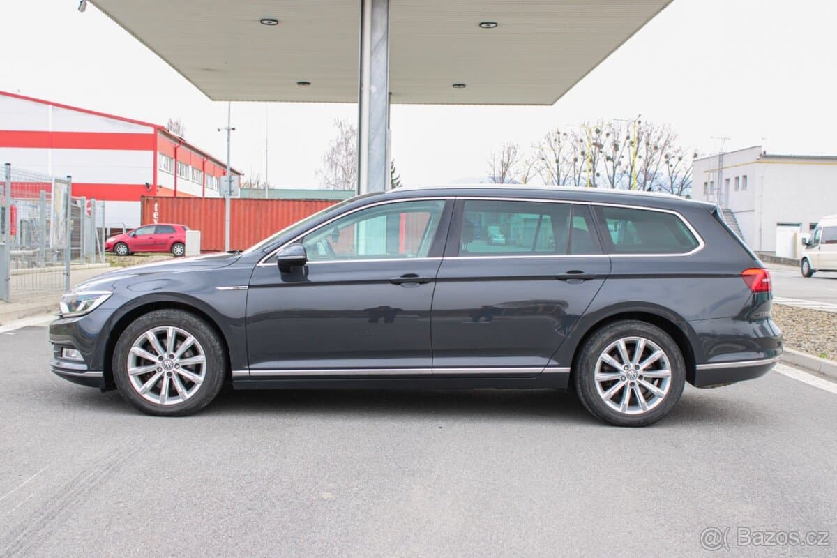 2016 Volkswagen PASSAT - 5
