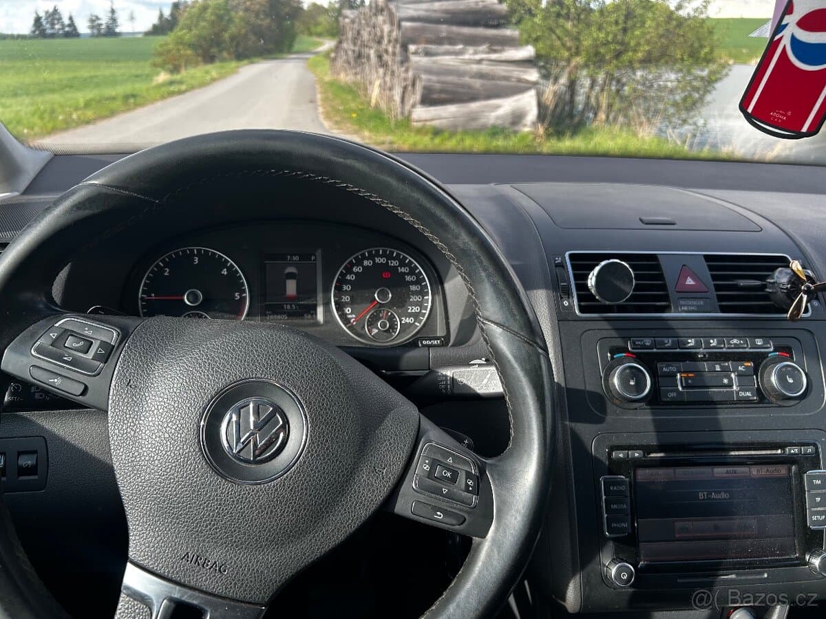 Volkswagen TOURAN - 5