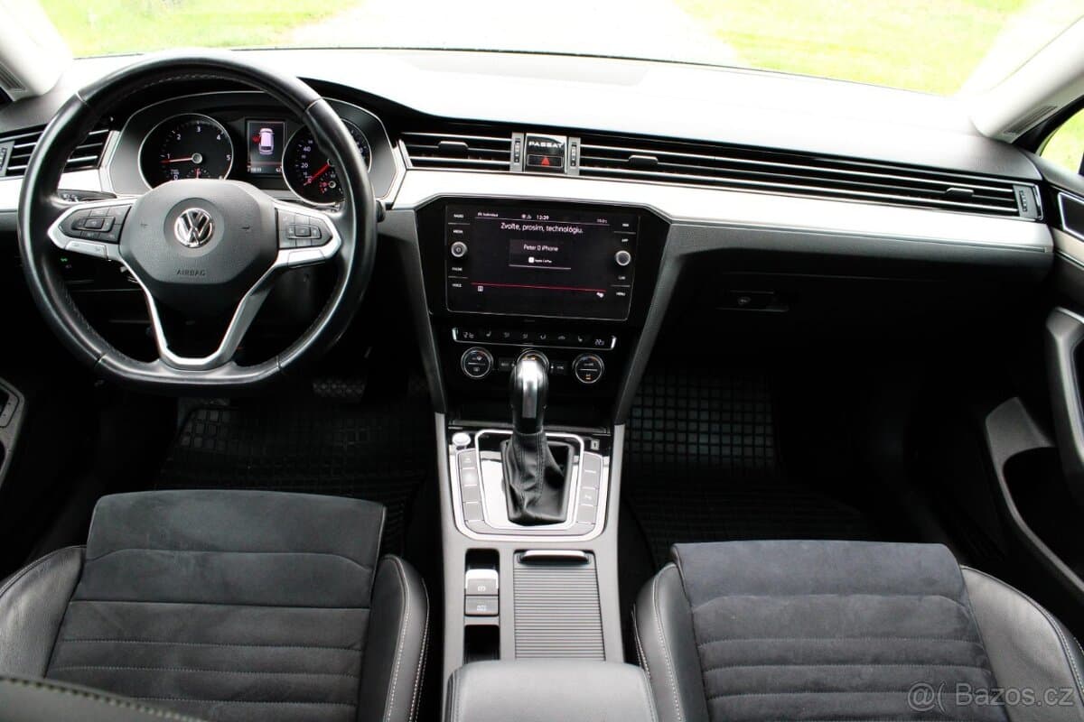 2020 Volkswagen PASSAT - 5
