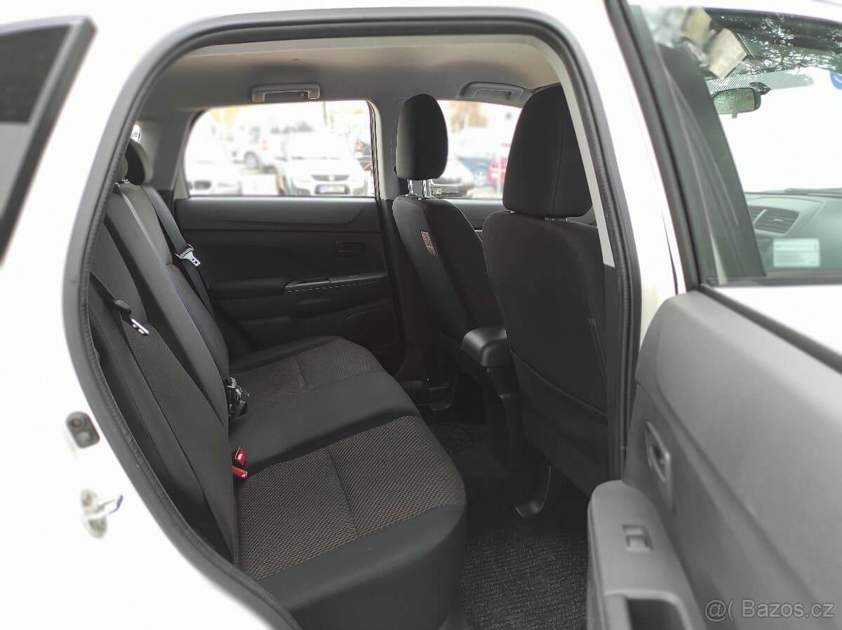 2017 Mitsubishi ASX - 5