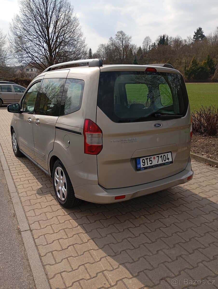 2015 Ford TOURNEO - 5
