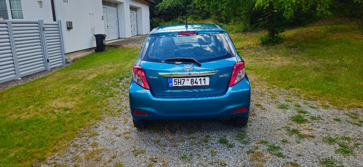 2012 Toyota YARIS - 5
