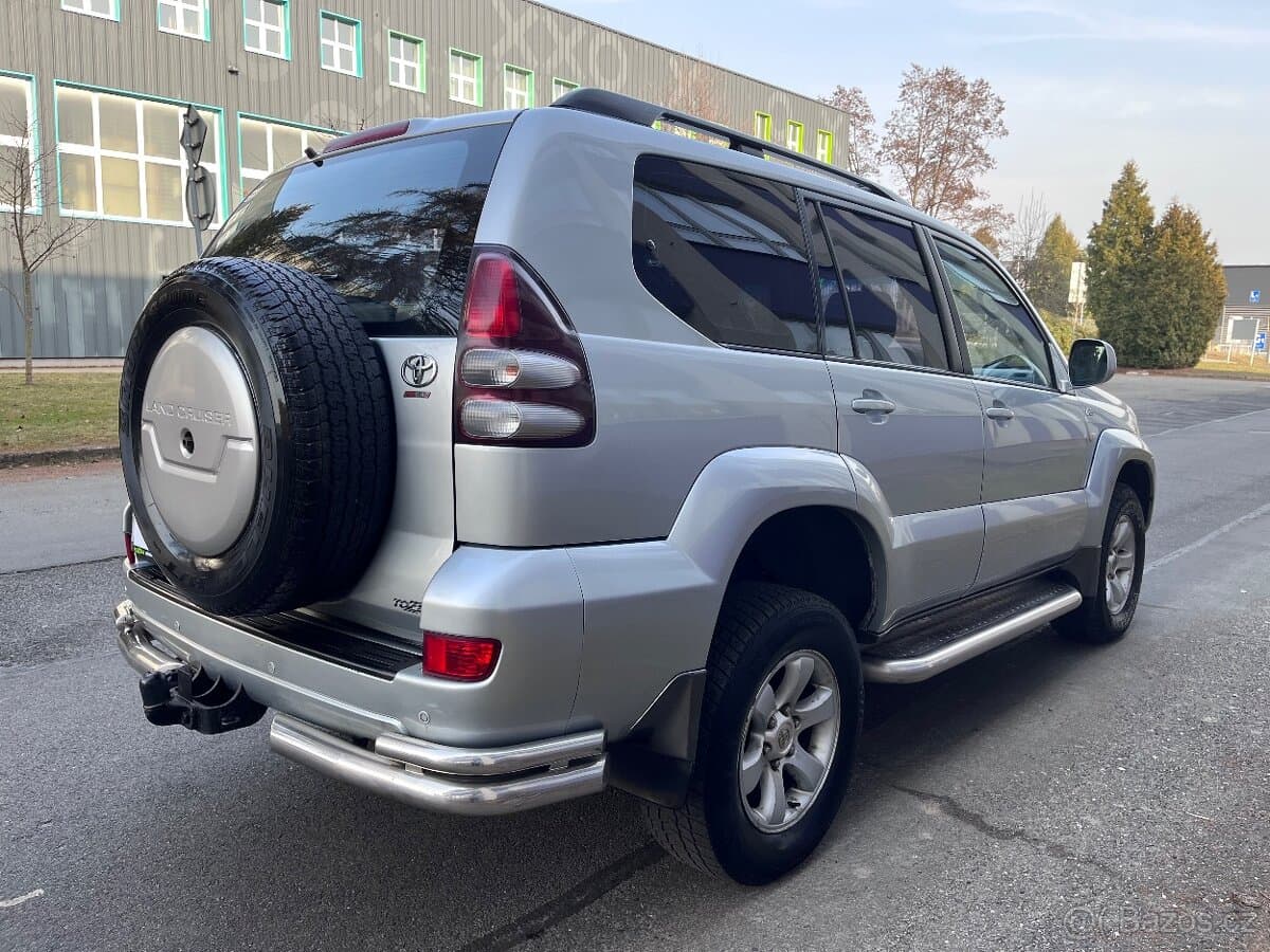 2004 Toyota LAND CRUISER - 5