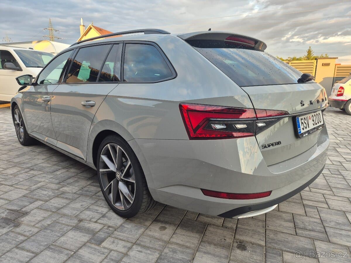 2022 Škoda SUPERB - 5
