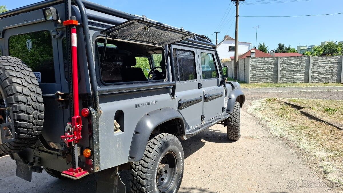 Land Rover DEFENDER - 5