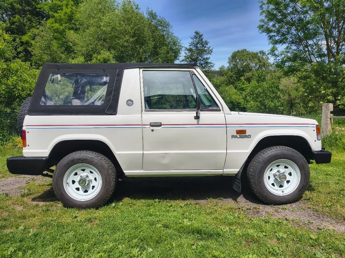 1988 Mitsubishi PAJERO - 5