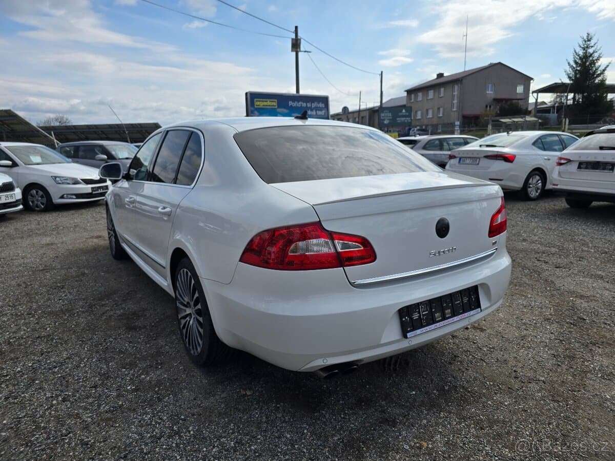2013 Škoda SUPERB - 5