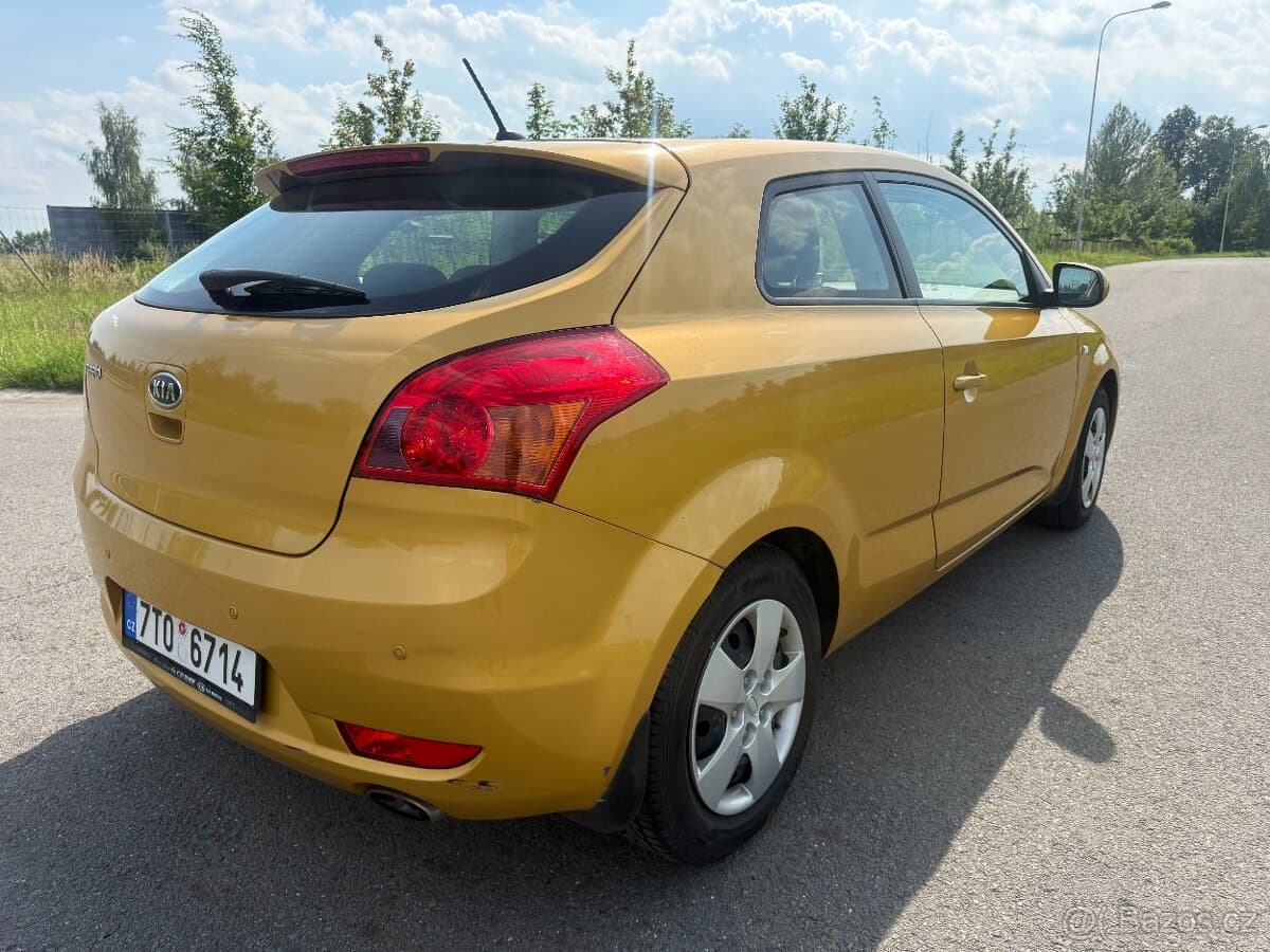 2010 Kia PROCEED - 5