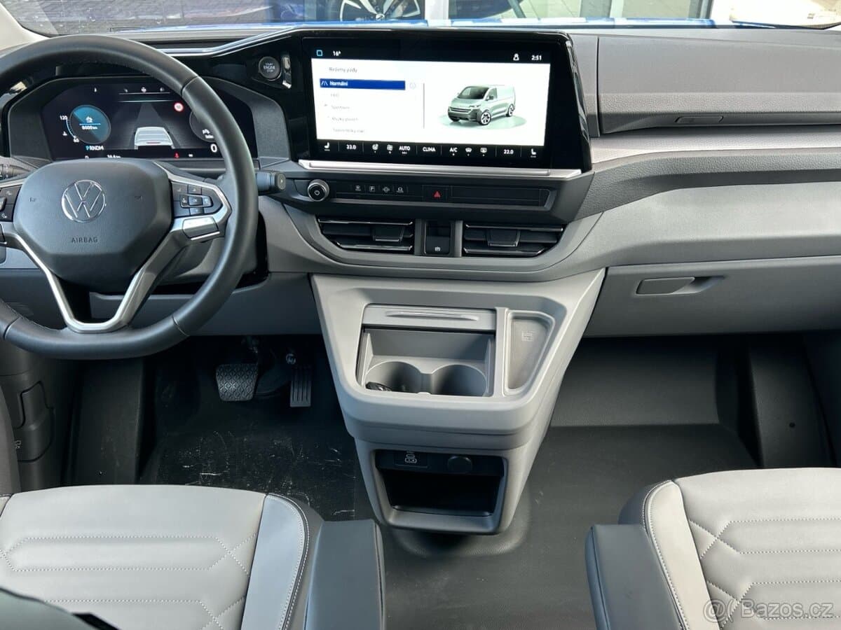 Volkswagen CARAVELLE - 5