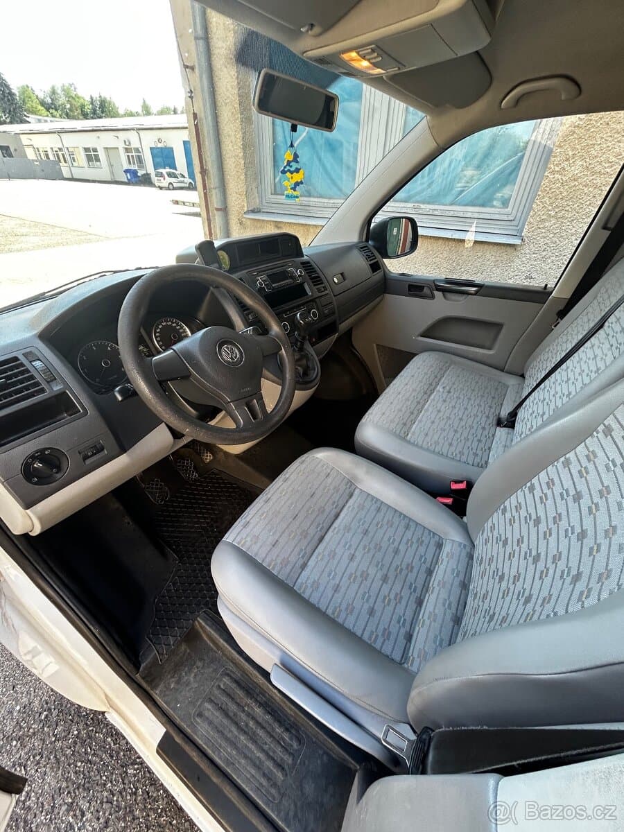 2011 Volkswagen TRANSPORTER - 5