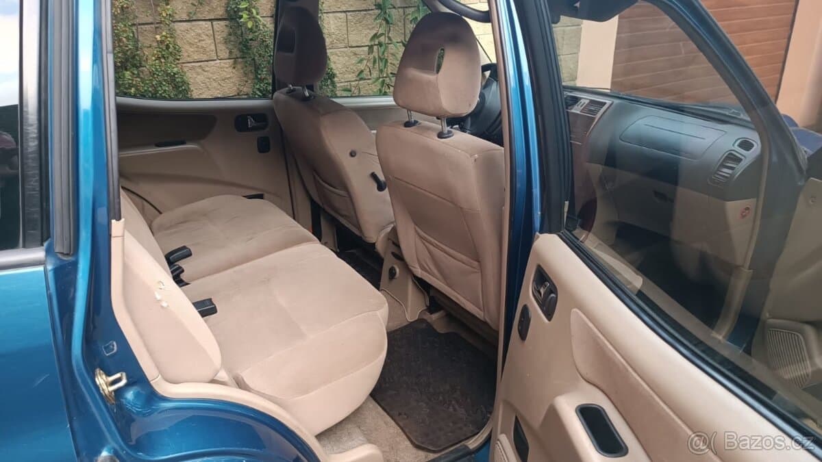 Nissan TERRANO - 5