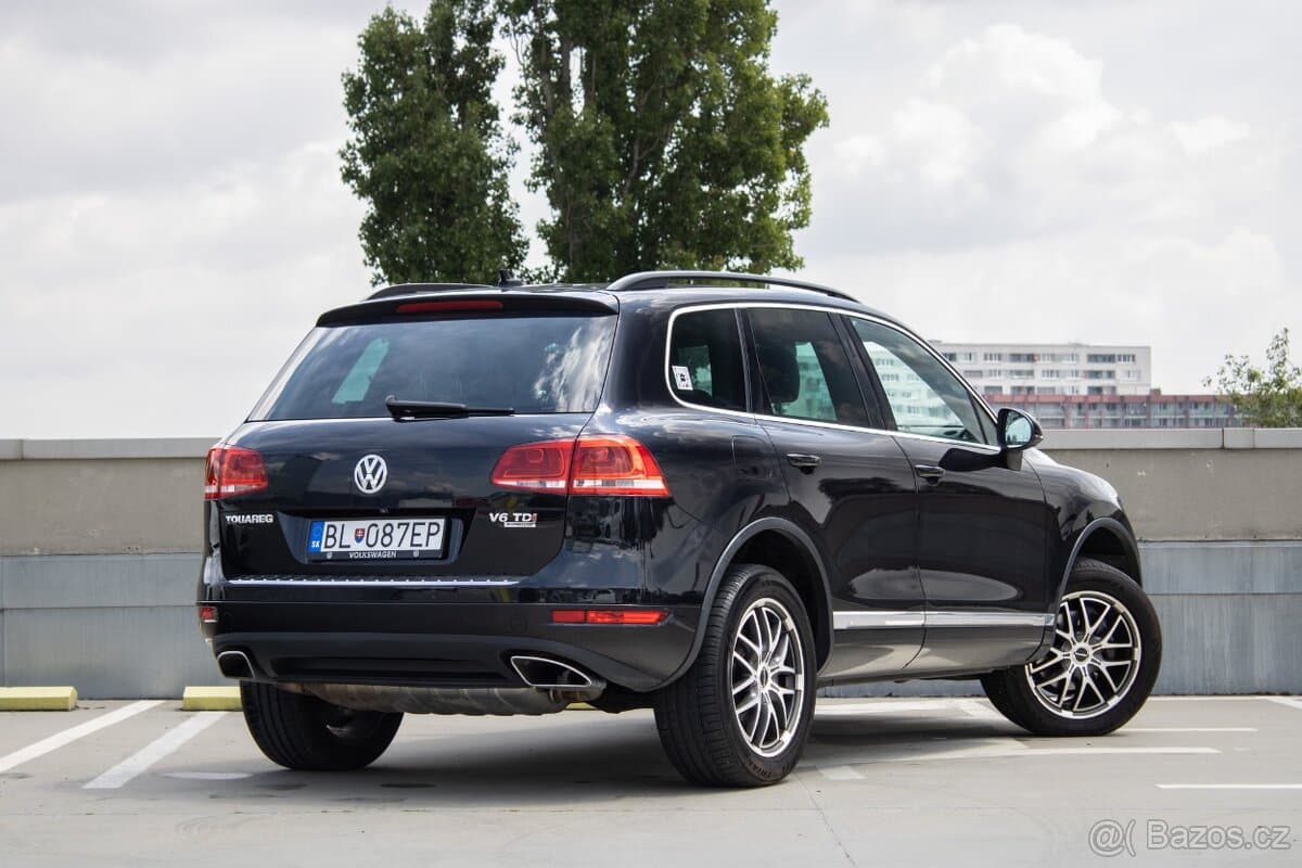2010 Volkswagen TOUAREG - 5