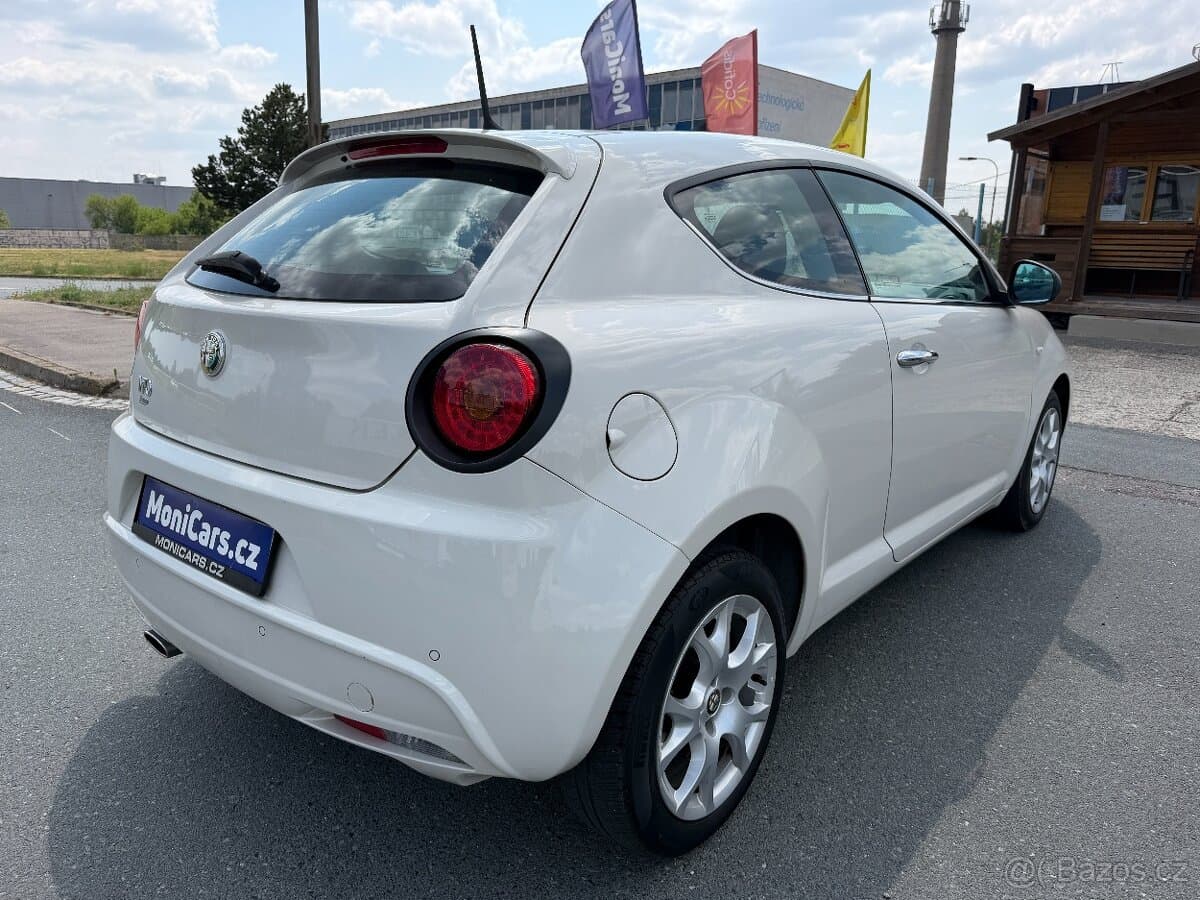 2014 Alfa Romeo MITO - 5