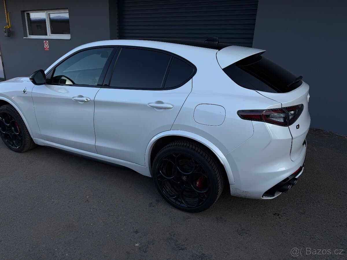 2020 Alfa Romeo STELVIO - 5