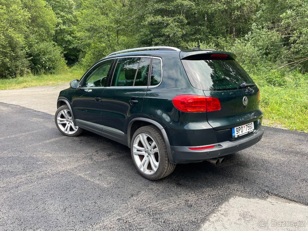 2012 Volkswagen TIGUAN - 5