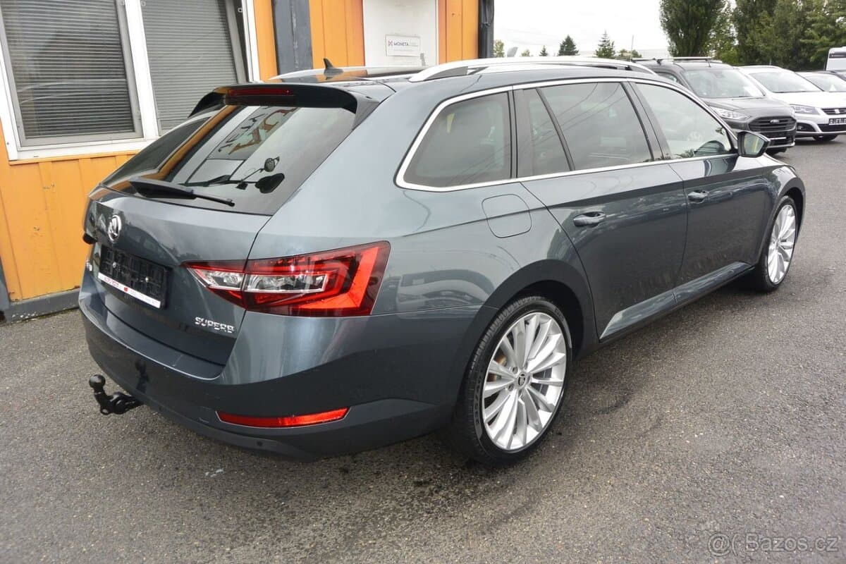 2019 Škoda SUPERB - 5
