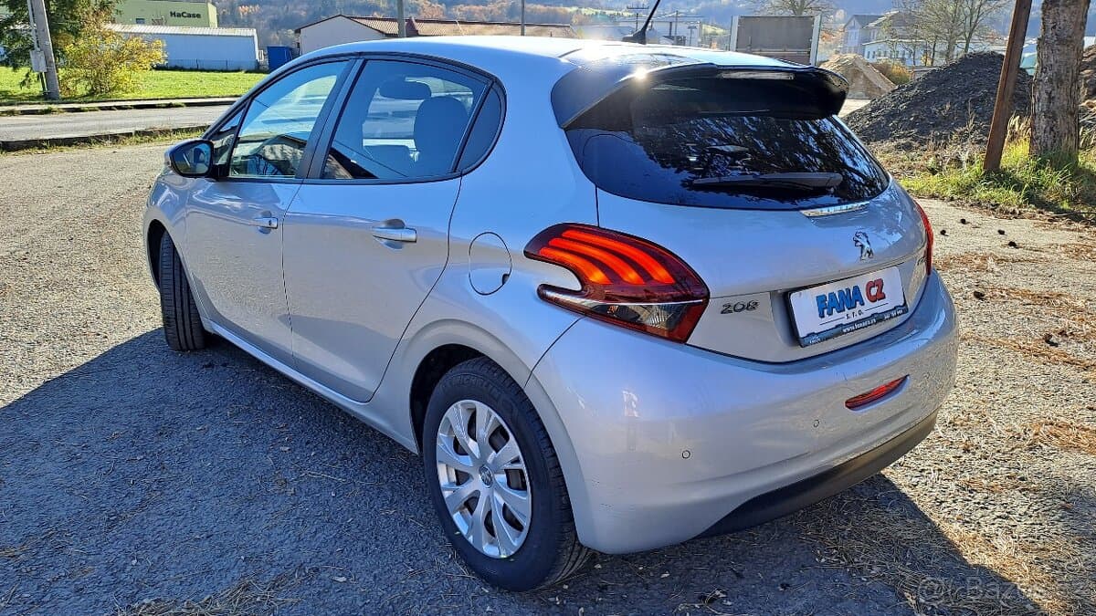 2016 Peugeot 208 - 5