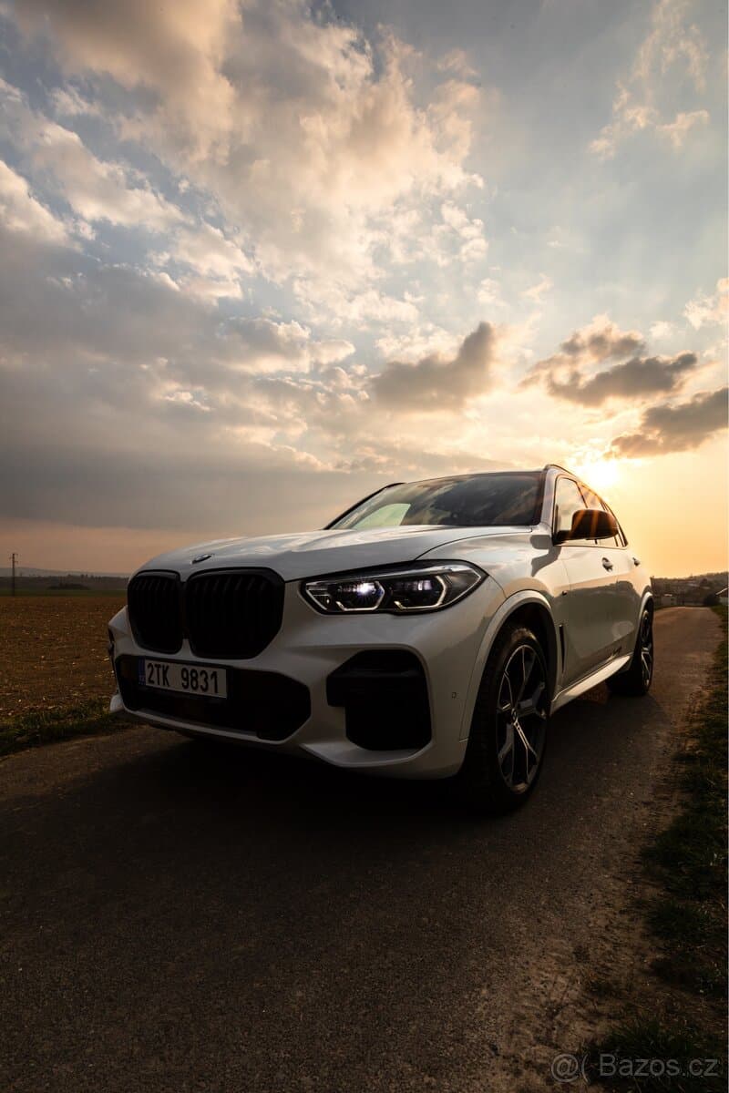2022 BMW M5 - 5