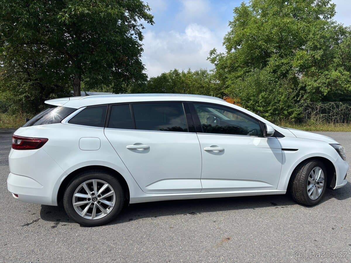 2017 Renault MEGANE - 5