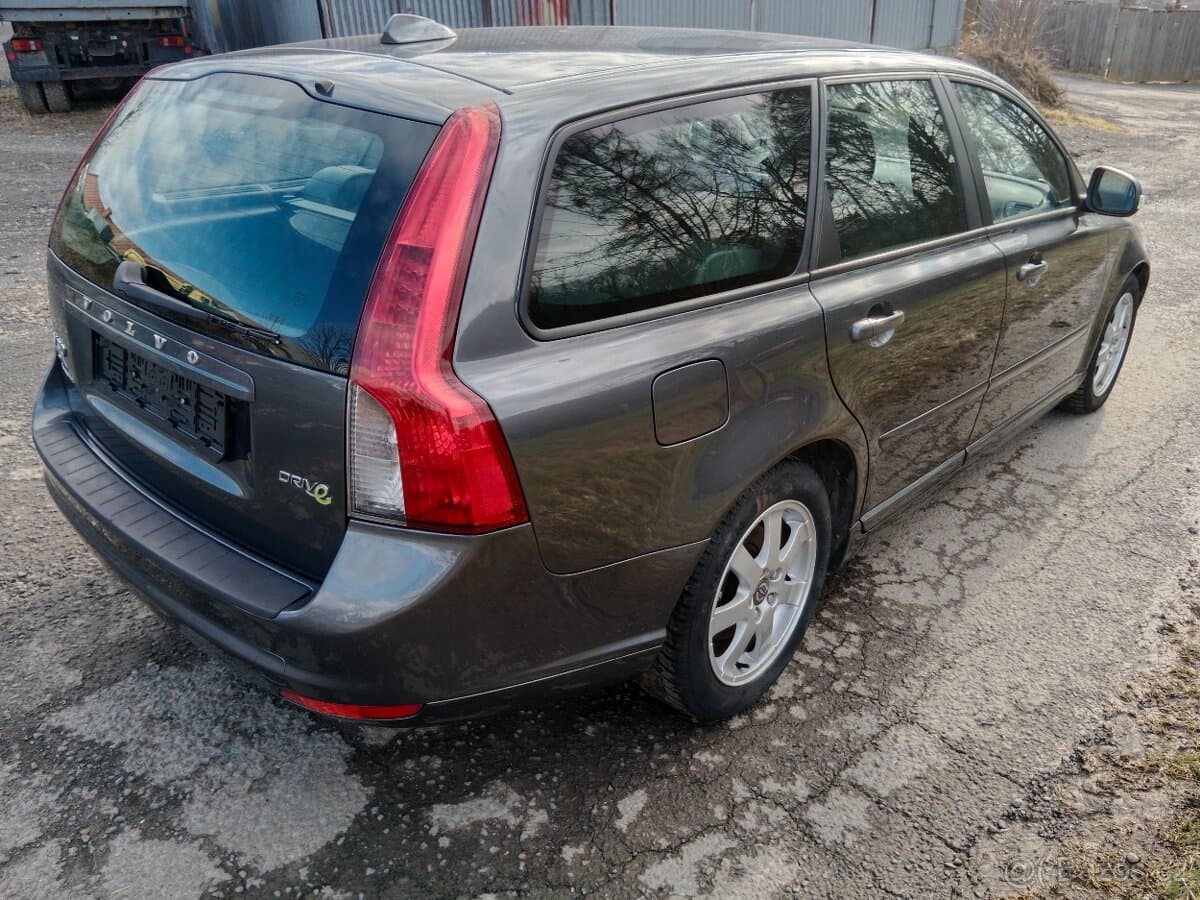 2010 Volvo V50 - 5