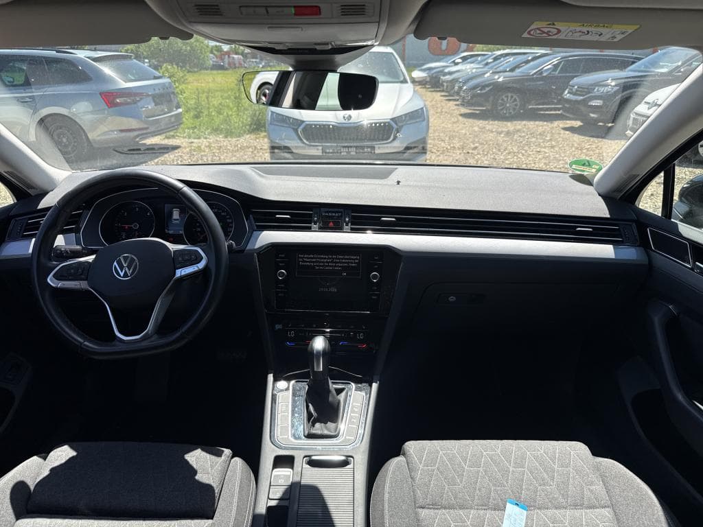 2023 Volkswagen PASSAT - 5